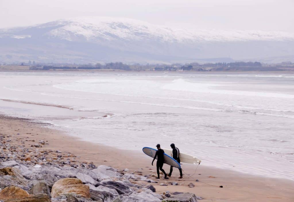 Clasificación de los 12 mejores lugares para practicar surf en Irlanda